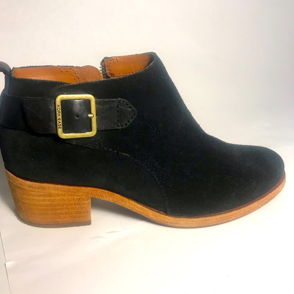 Kork-Ease Black Suede Leather Buckle Wood Heel (F)